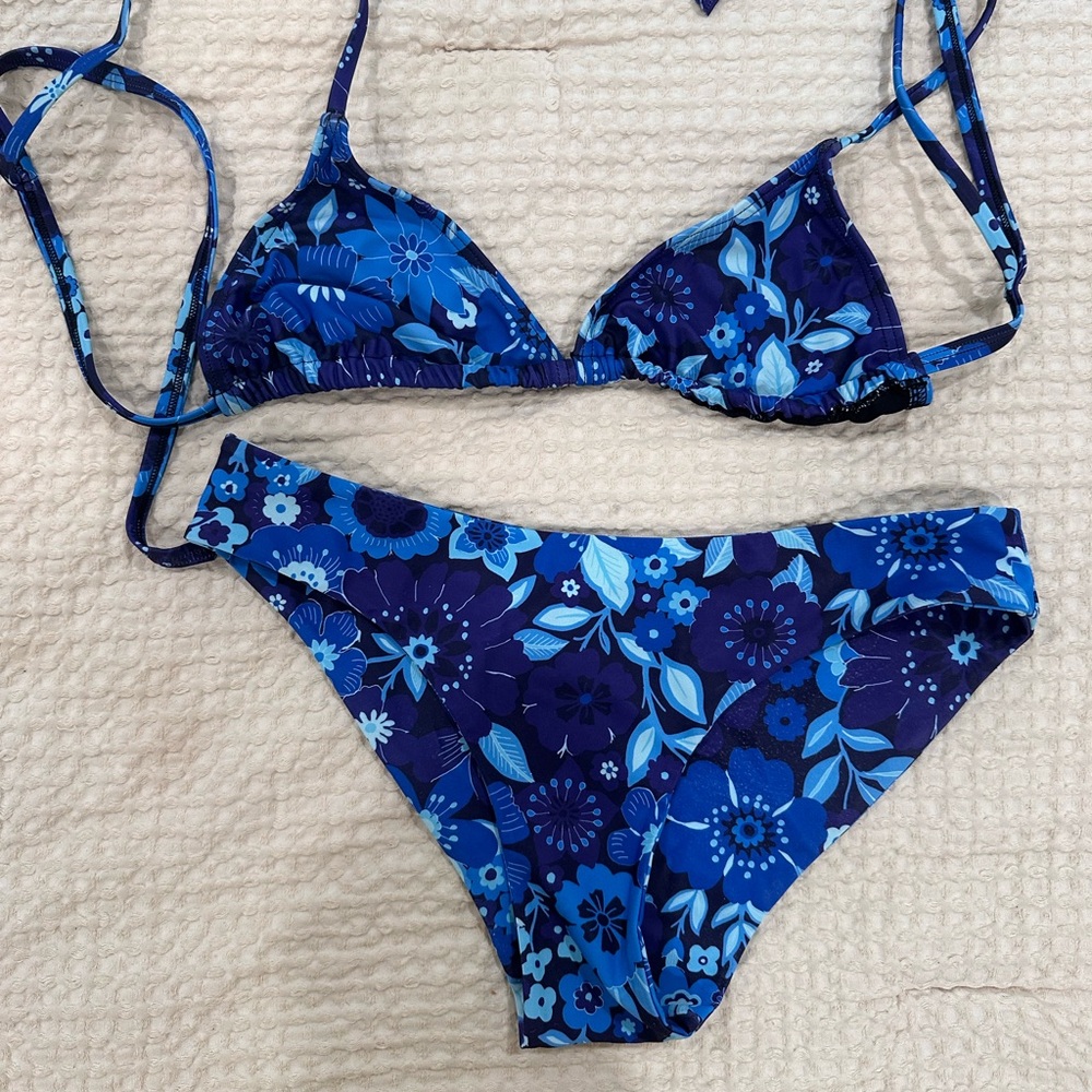 Blackbough bikini